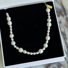 Load image into Gallery viewer, Pearl Necklace
