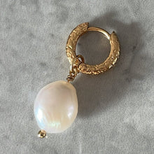 Load image into Gallery viewer, Pearl Hammered Hoops
